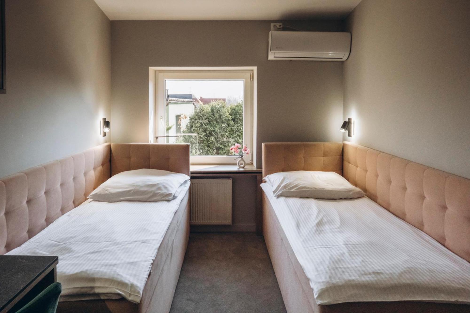 Hotel-24 Plock Bagian luar foto