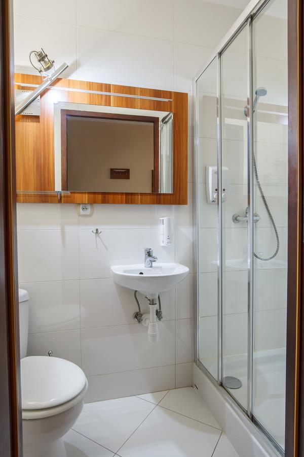 Hotel-24 Plock Bagian luar foto